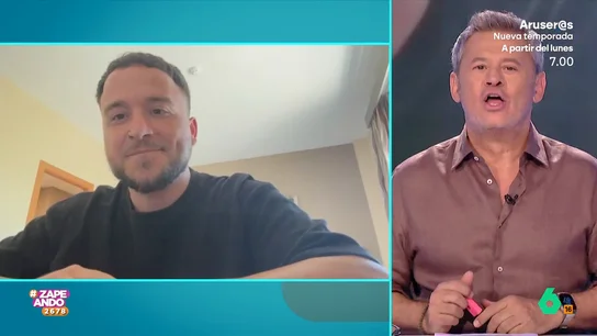El streamer 'Mario Taxi' explica el incómodo momento que vivió en su taxi: "Una mujer discutió con su marido a todo trapo" Aunque hace más de seis años que trabaja como taxista, hace algo más de un año que se animó a emitir directos a través de redes sociales mientras está trabajando.