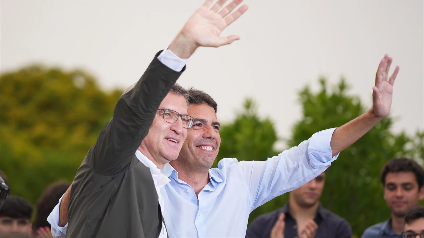 Alberto Nuñez Feijóo y Carlos Mazón Alberto Nuñez Feijóo y Carlos Mazón
