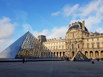 Museo del Louvre. París Museo del Louvre. París