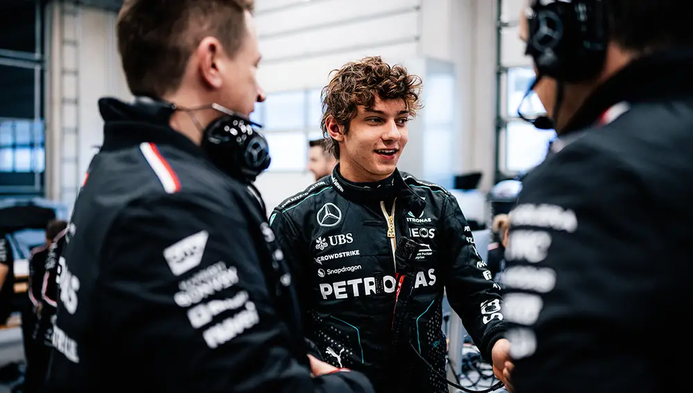 Toto Wolff ha insinuado que Russell y Antonelli serán compañeros Toto Wolff ha insinuado que Russell y Antonelli serán compañeros