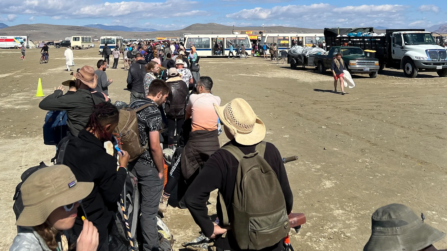 La Policía investiga la muerte de una mujer el primer día del festival Burning Man La Policía investiga la muerte de una mujer el primer día del festival Burning Man
