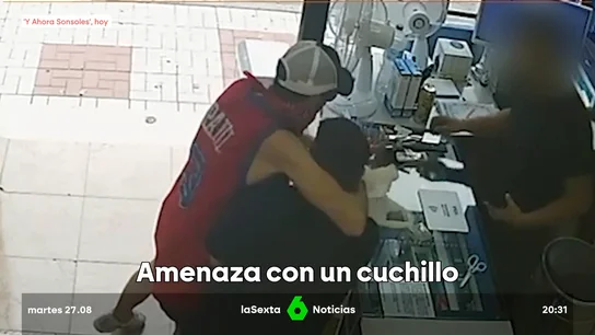 Detenido tras intentar apuñalar a un dependiente en Málaga durante un atraco Detenido tras intentar apuñalar a un dependiente en Málaga durante un atraco