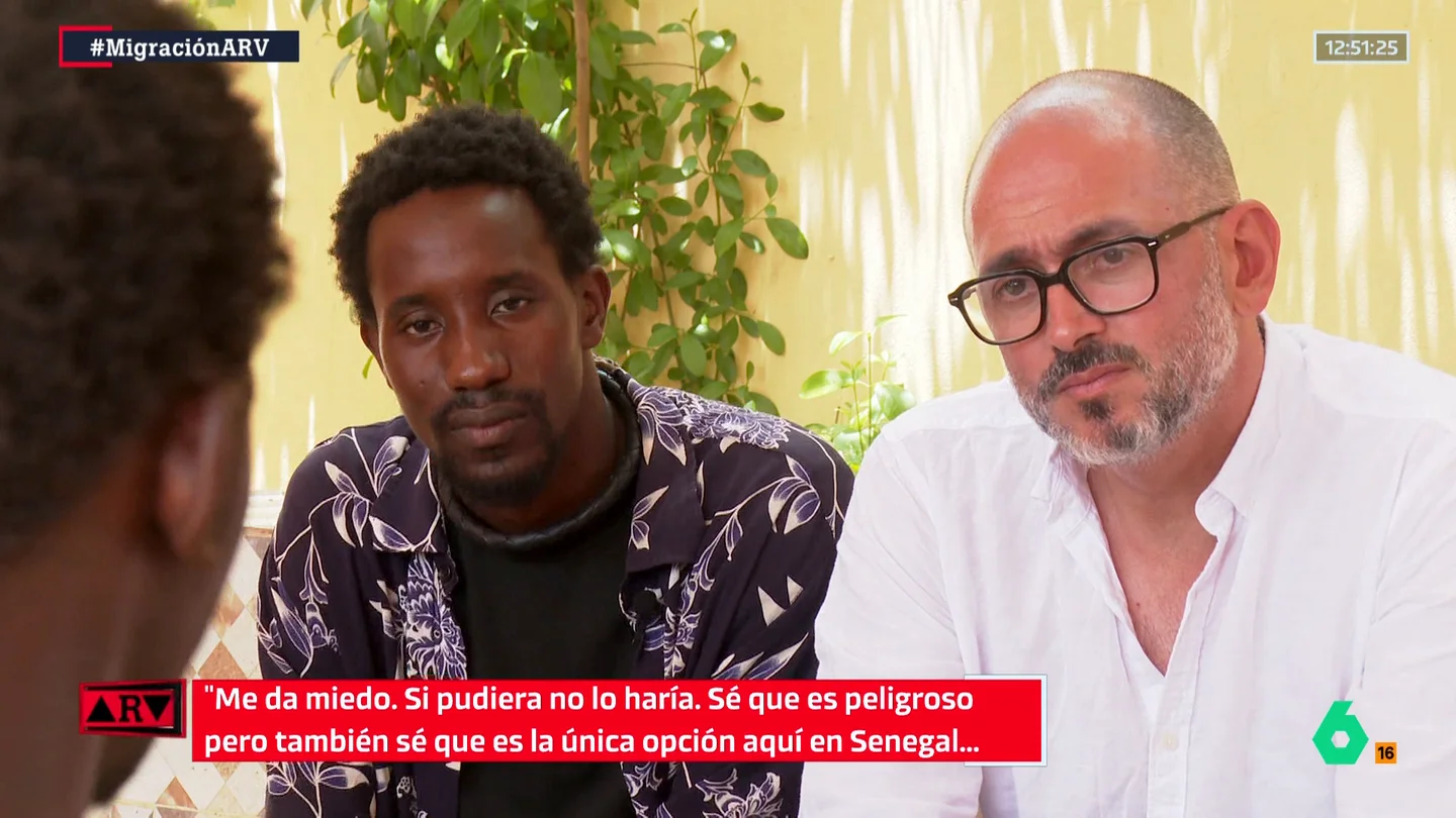 Una persona narra por qué ha decidido migrar a Canarias desde Mauritania: "No pierdo nada por intentar esto" Una persona narra por qué ha decidido migrar a Canarias desde Mauritania: "No pierdo nada por intentar esto"