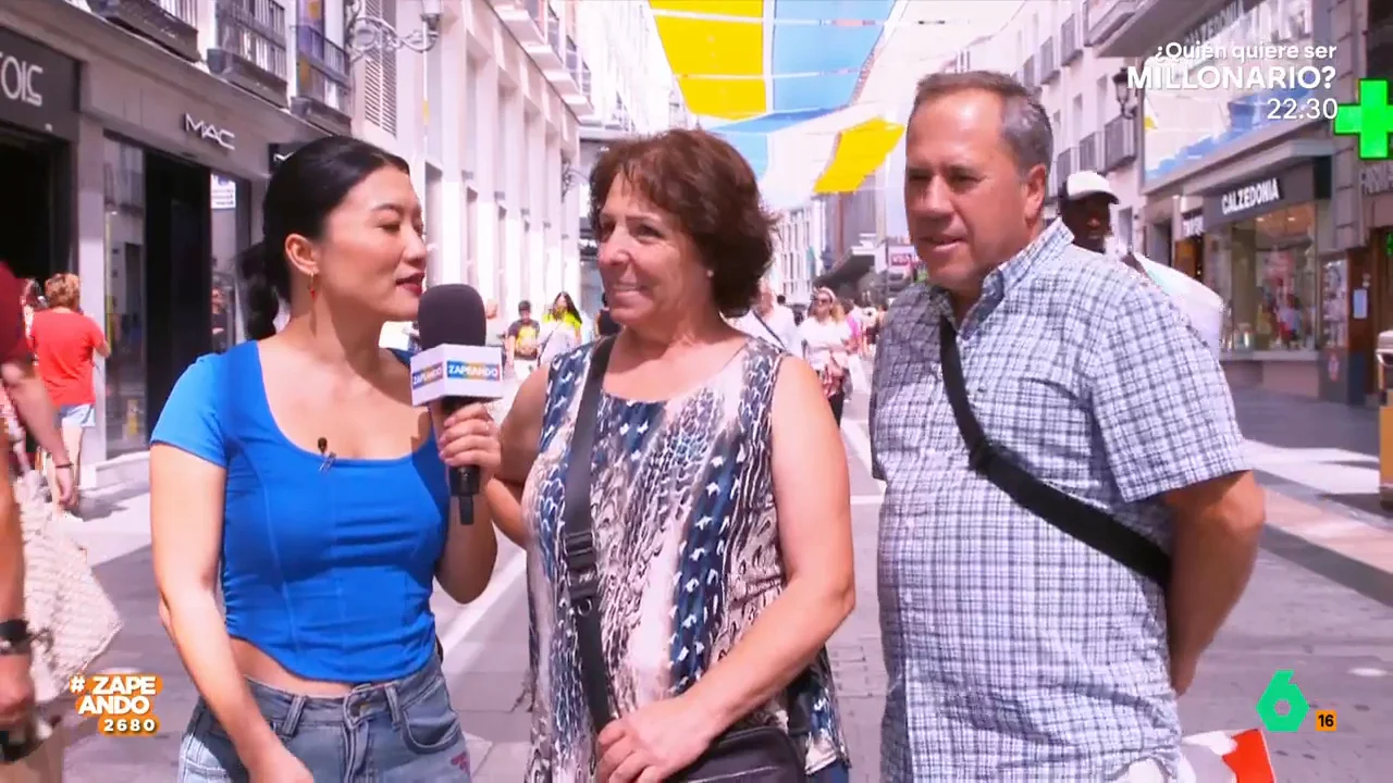 Una mujer, cuando le preguntan si dormiría con su marido en camas separadas, responde: "Cuanto más lejos, mejor"