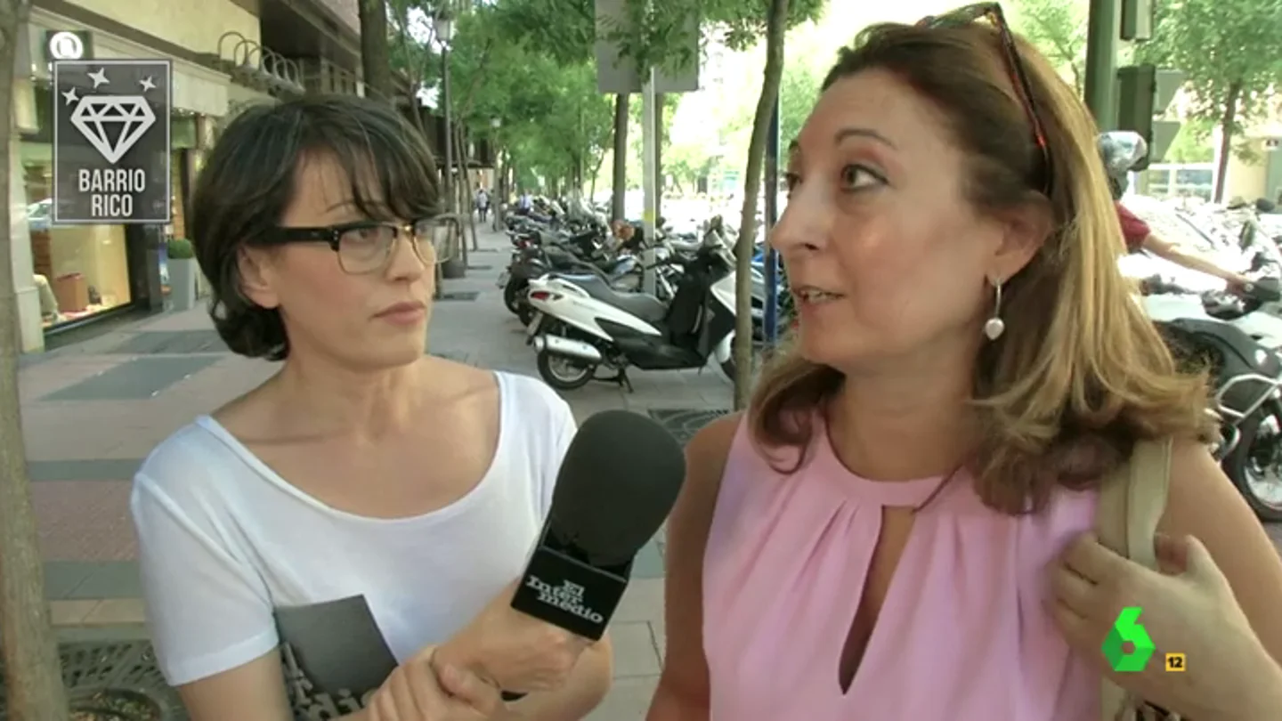 Una mujer de barrio rico, sobre tener niñera en verano: "Pagas 1.200 euros al mes si quieres que les cuide bien y esté todo el día" Una mujer de barrio rico, sobre tener niñera en verano: "Pagas 1.200 euros al mes si quieres que les cuide bien y esté todo el día"