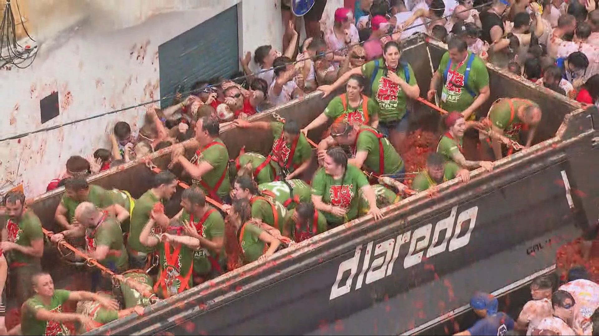 Arranca la Tomatina 2024 en Buñol (Valencia) Arranca la Tomatina 2024 en Buñol (Valencia)