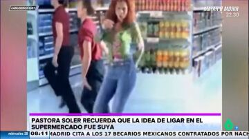 Pastora Soler, reivindica haber sido la pionera en ligar en los supermercados recordando su tema 'Corazón congelado'