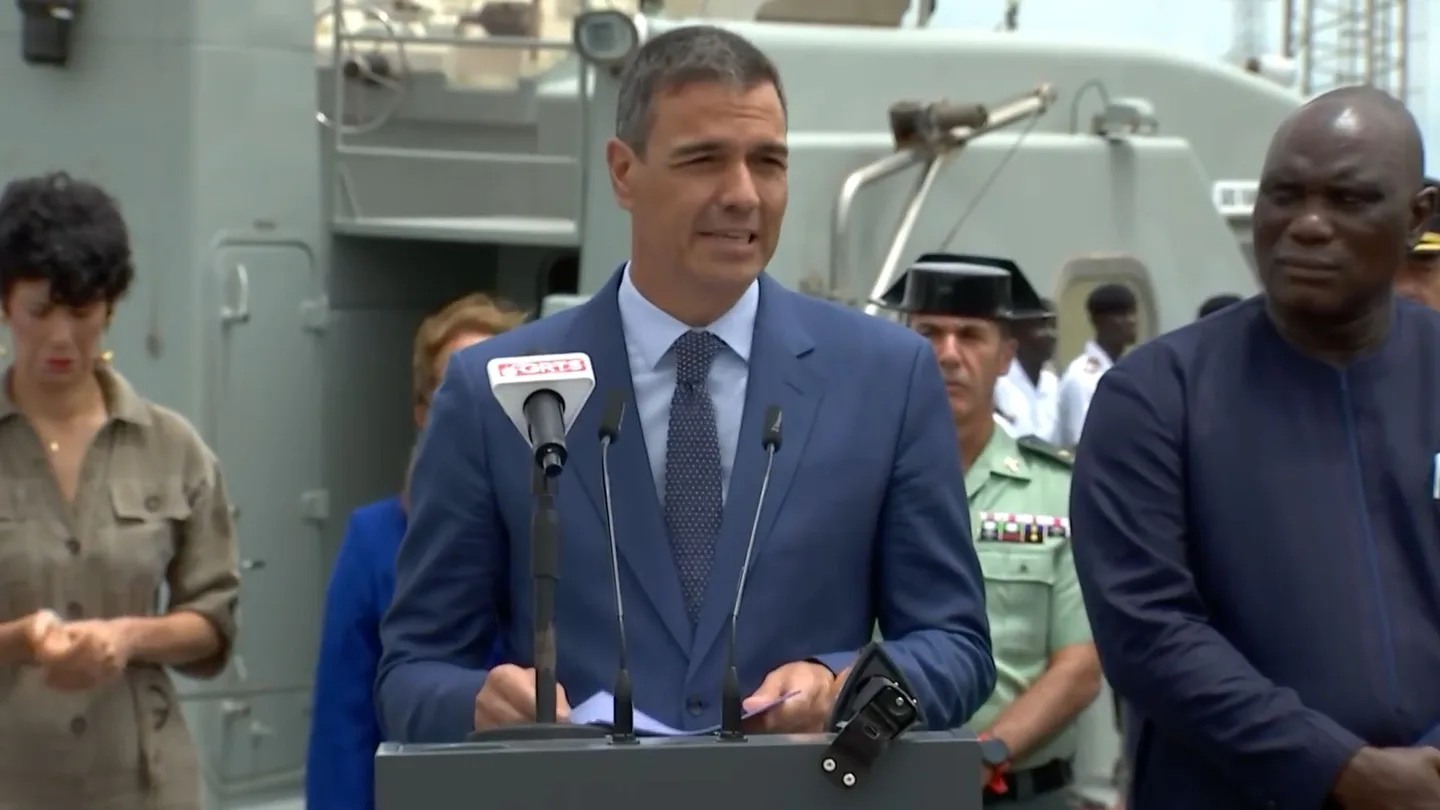 El presidente del Gobierno, Pedro Sánchez, en su comparecencia desde Gambia El presidente del Gobierno, Pedro Sánchez, en su comparecencia desde Gambia