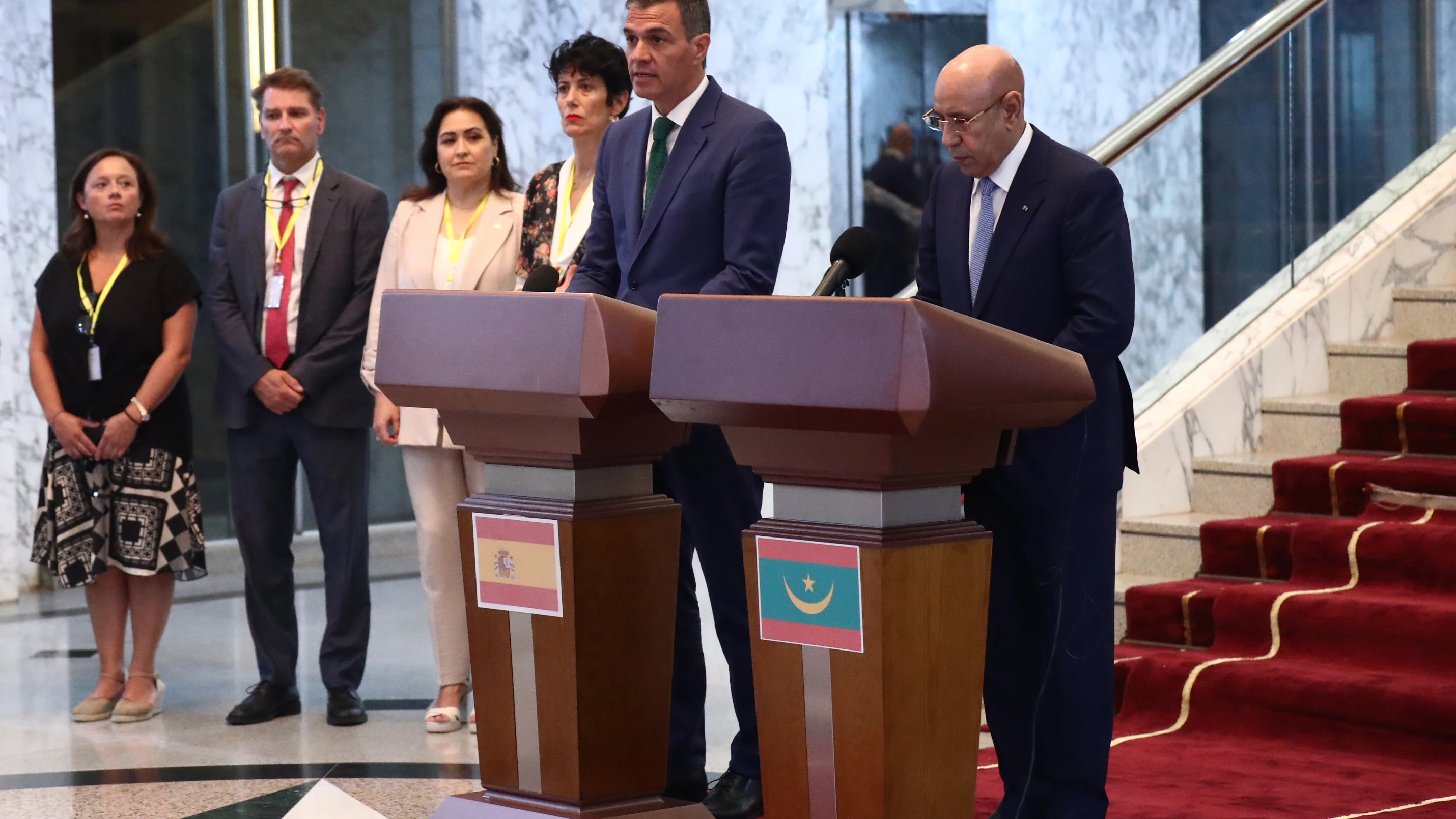 Pedro Sánchez, y el presidente de la República Islámica de Mauritania, Mohamed Cheikh El Ghazouani 