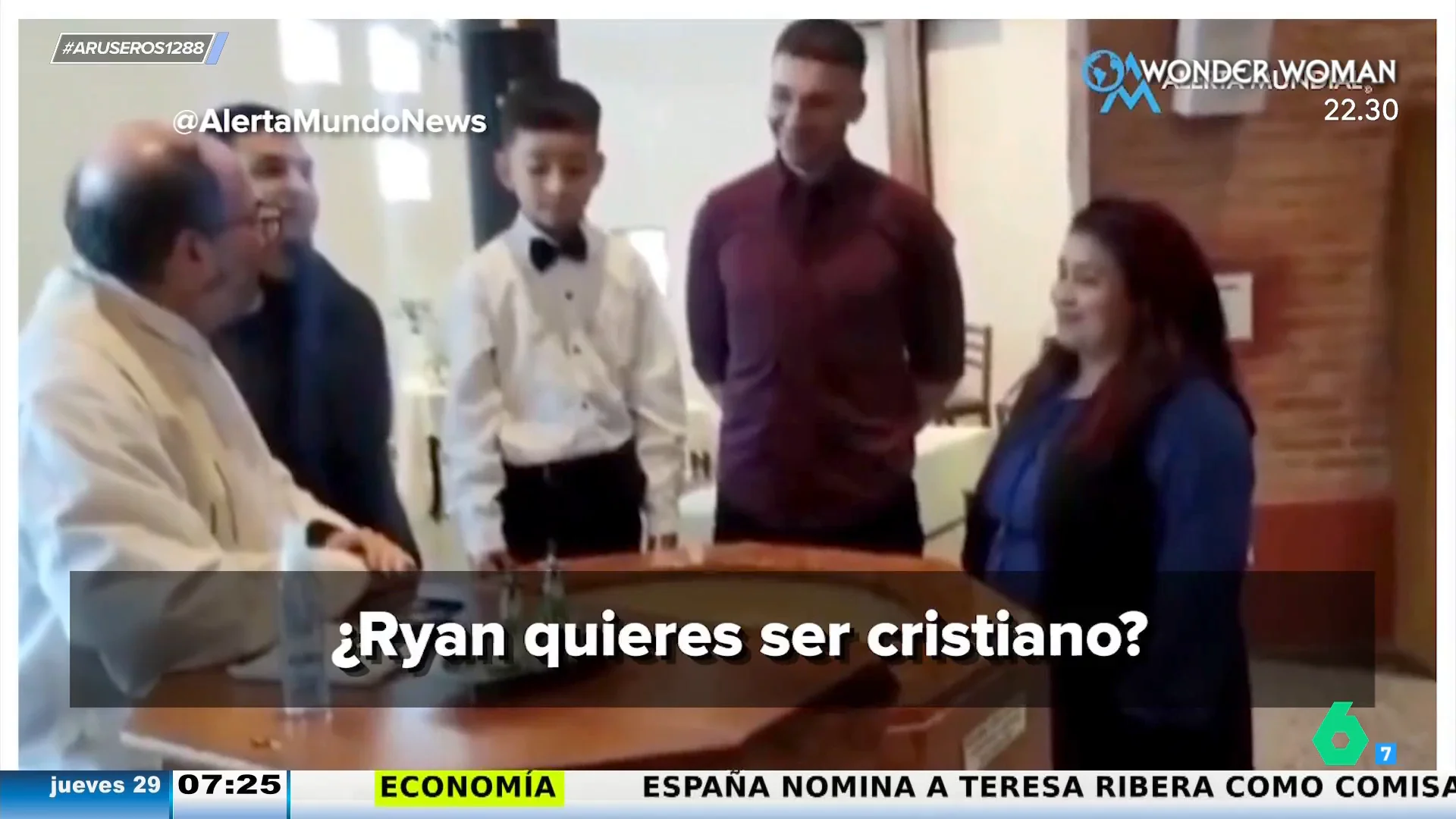 La respuesta viral de un niño en su bautizo cuando el cura le pregunta si quiere ser cristiano: "No, quiero ser Messi"