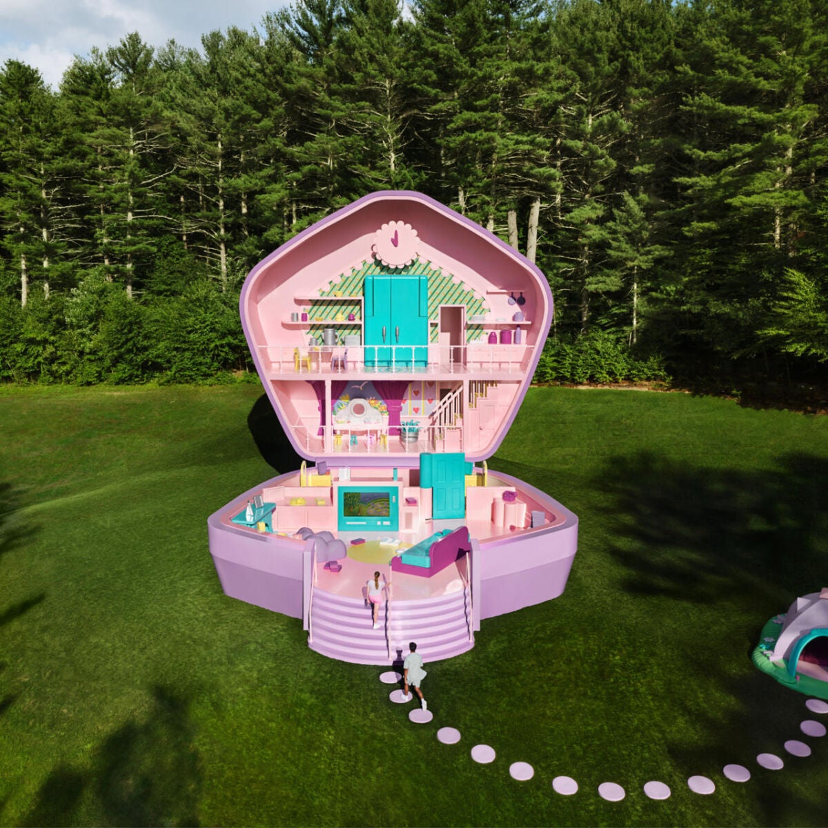 La casa de la muneca Polly Pocket existe a tamano real en EE.UU. y puedes alojarte en ella