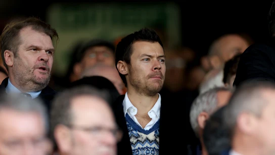 Harry Styles antes del partido de la Premier League en febrero de 2024. Harry Styles antes del partido de la Premier League en febrero de 2024.