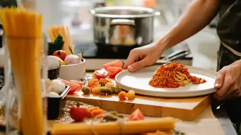 Así le puede pedir recetas a Gemini con los ingredientes que quedan en tu nevera Así le puede pedir recetas a Gemini con los ingredientes que quedan en tu nevera