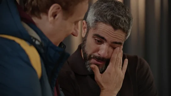 La llamada de atención del padre de Roberto Leal que cambió su vida: "Él no tenía otra opción, yo la tengo gracias a él" La llamada de atención del padre de Roberto Leal que cambió su vida: "Él no tenía otra opción, yo la tengo gracias a él"