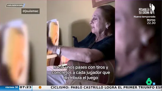 La abuela comentarista de fútbol que bien podría ser colaboradora de 'El Chiringuito': "¡Valverde no está distribuyendo!" La abuela comentarista de fútbol que bien podría ser colaboradora de 'El Chiringuito': "¡Valverde no está distribuyendo!"