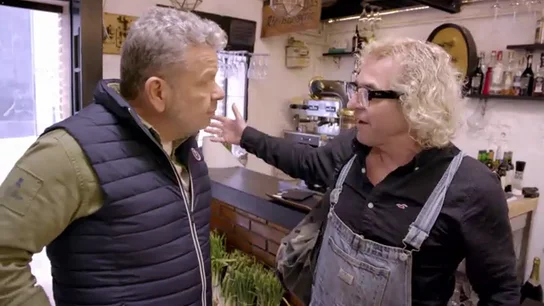 "Tengo una cama, una tele y un trozo de fuet": el dueño de Nicasso confiesa a Chicote que vive en el restaurante "Tengo una cama, una tele y un trozo de fuet": el dueño de Nicasso confiesa a Chicote que vive en el restaurante