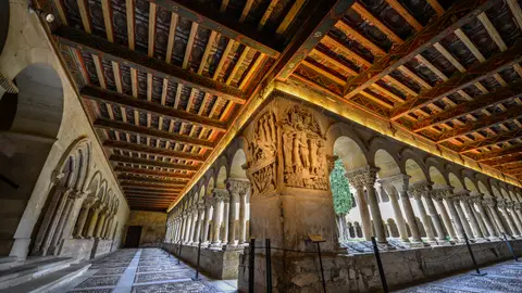 Claustro del Monasterio de Santo Domingo de Silos Claustro del Monasterio de Santo Domingo de Silos