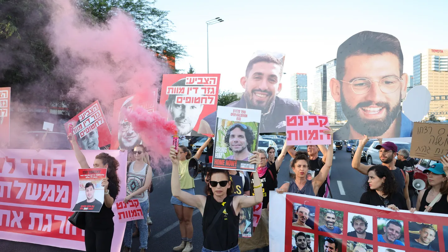 Manifestación en Tel Aviv en apoyo a los rehenes retenidos por Hamás Manifestación en Tel Aviv en apoyo a los rehenes retenidos por Hamás