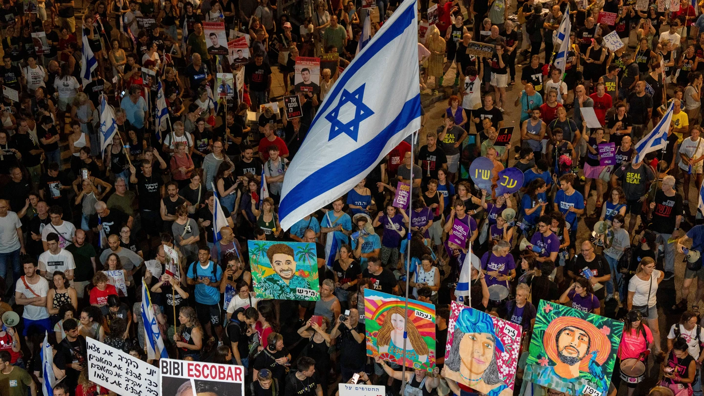 Manifestación en Tel Aviv (Israel) contra el gobierno de Netanyahu y pidiendo la liberación de los rehenes Manifestación en Tel Aviv (Israel) contra el gobierno de Netanyahu y pidiendo la liberación de los rehenes