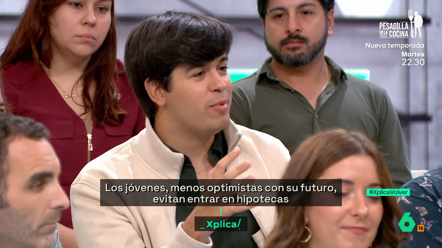 Un joven crítica que: "En España, la mitad de milmillonarios han hecho riqueza de herencias, ¿esa es la cultura del esfuerzo?" Un joven crítica que: "En España, la mitad de milmillonarios han hecho riqueza de herencias, ¿esa es la cultura del esfuerzo?"