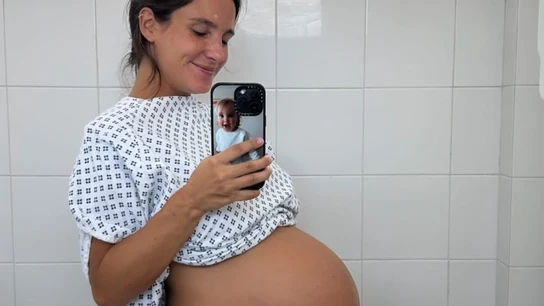 Marta Pombo da a luz a sus dos mellizas, Candela y María: así lo anuncia Luis Zamalloa en el hospital Marta Pombo da a luz a sus dos mellizas, Candela y María: así lo anuncia Luis Zamalloa en el hospital