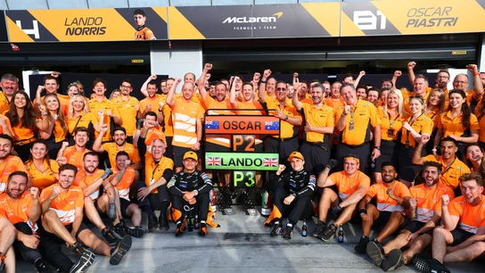 Celebración de McLaren con Oscar Piastri y Lando Norris Celebración de McLaren con Oscar Piastri y Lando Norris