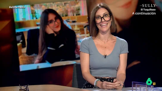 'Cricri' Gallego es capaz de todo por hacer feliz a Pedro Sánchez: "Cuando no lo hace Bolaños, lo hago yo" 'Cricri' Gallego es capaz de todo por hacer feliz a Pedro Sánchez: "Cuando no lo hace Bolaños, lo hago yo"