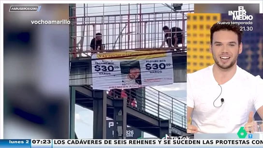 Coloca un cartel en la calle para que su amigo gorrón le devuelva el dinero: "Vividor sinvergüenza, primera advertencia" Coloca un cartel en la calle para que su amigo gorrón le devuelva el dinero: "Vividor sinvergüenza, primera advertencia"