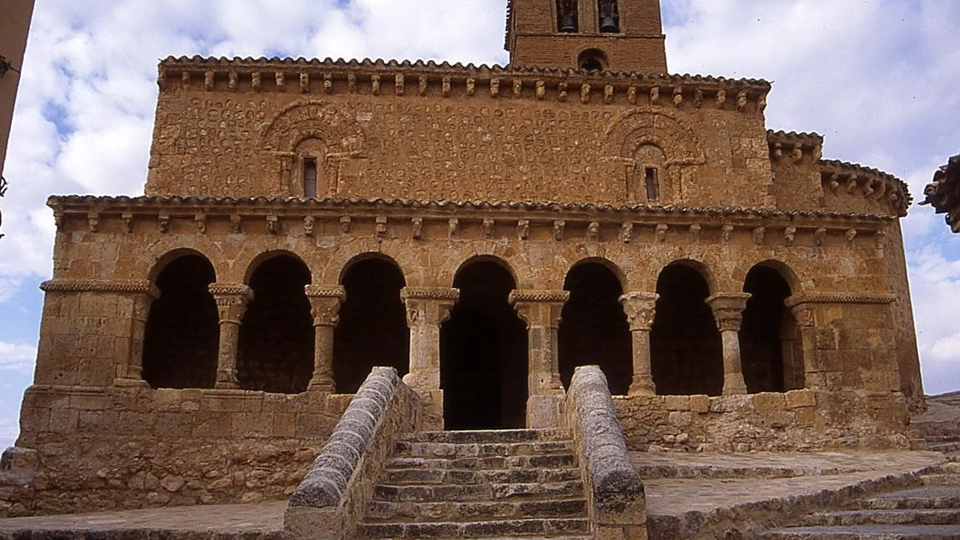 Iglesia de San Miguel de San Esteban de Gormaz Iglesia de San Miguel de San Esteban de Gormaz