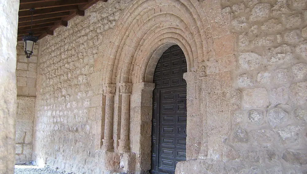 Iglesia de San Miguel de San Esteban de Gormaz (Soria) Iglesia de San Miguel de San Esteban de Gormaz (Soria)
