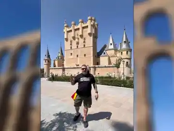Americano se sorprende por esta tradición de Segovia Americano se sorprende por esta tradición de Segovia