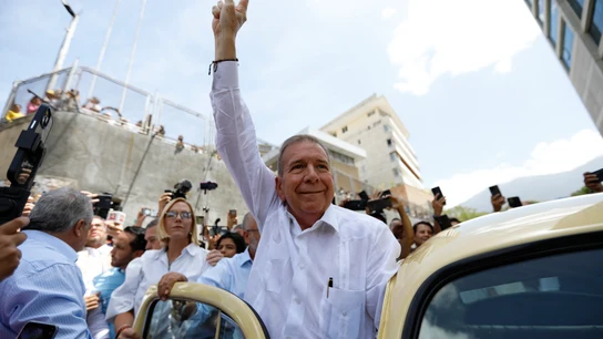 Edmundo González. Edmundo González.