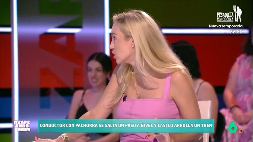 La reacción de Isabel Forner a un conductor que se salta un paso a nivel: "No le encuentro una explicación"