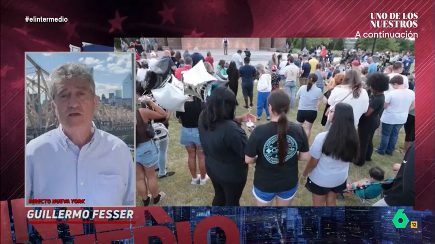 Guillermo Fesser, tras la matanza en un centro escolar de Georgia: "Hay casi 400.000 muertos y heridos desde Columbine" El periodista expone que, desde la matanza en la Escuela Secundaria de Columbine, en 1999, "65 menores de 15 años han irrumpido en un centro escolar con un AR15", un tipo de rifle de combate militar.