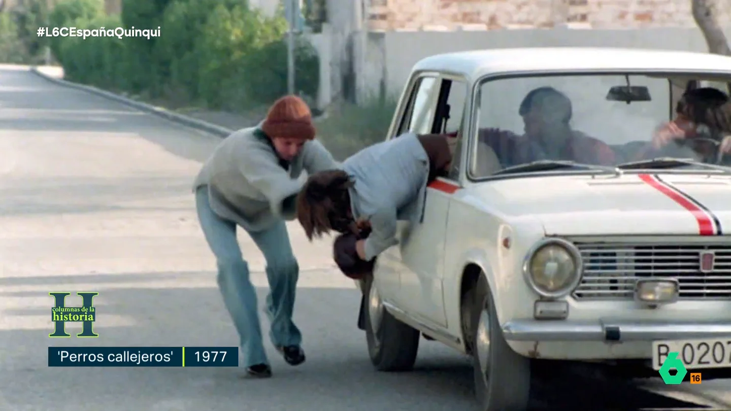 Así mitificó el cine quinqui y 'Los Chichos' al delincuente callejero De las películas sobre delincuentes callejeros que fueron un fenómeno de taquilla en los 80 a la canción que 'Los Chichos' dedicaron a uno de los más famosos, 'El Vaquilla', laSexta Columna analiza la producción cultural en la España 'quinqui'.