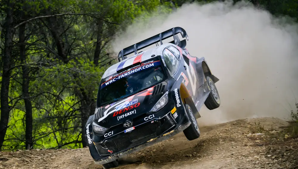 Ogier apunta a ser el único rival de Neuville por el título Ogier apunta a ser el único rival de Neuville por el título