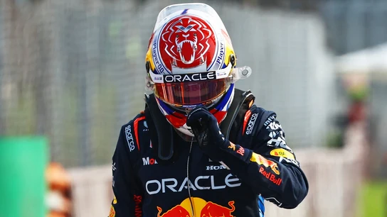 Max Verstappen, cabizbajo Max Verstappen, cabizbajo