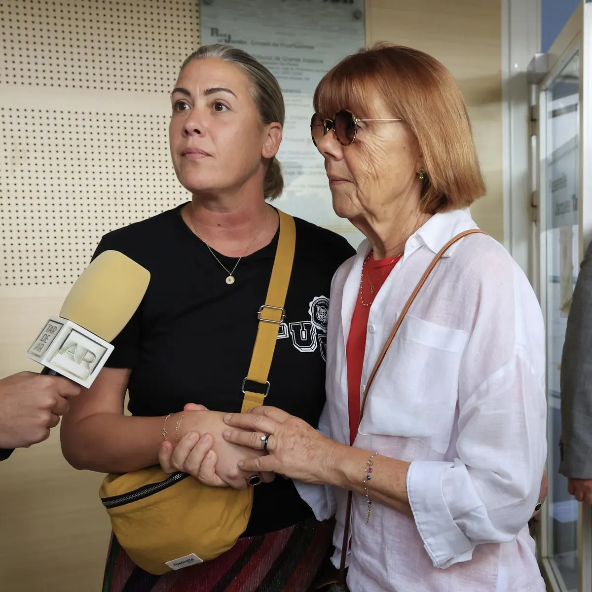 La hija de Dominique Pelicot denuncia también a su padre por agredirla sexualmente