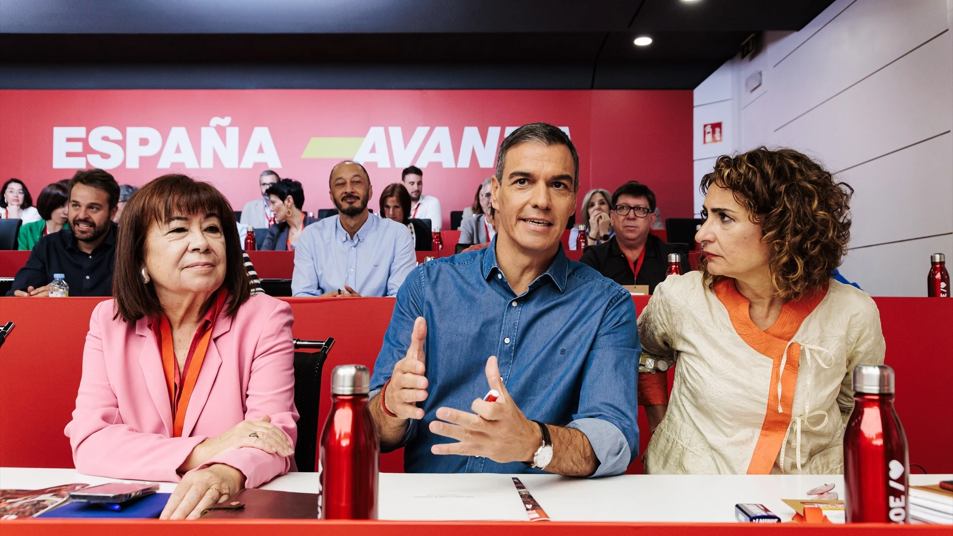 Cristina Narbona, Pedro Sánchez y María Jesús Montero, en el Comité Federal del PSOE este sábado