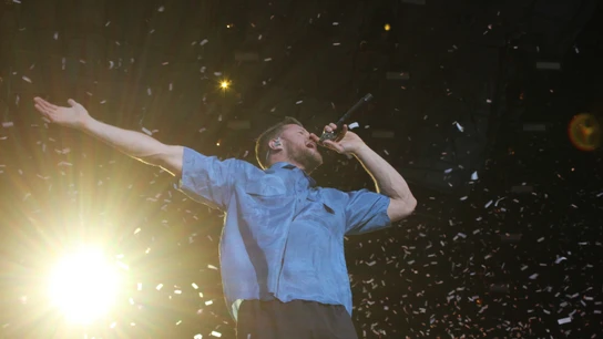 El cantante de la banda estadounidense Imagine Dragons durante el concierto ofrecido en el Monte do Gozo de Santiago de Compostela el 12 de julio de 2022. El cantante de la banda estadounidense Imagine Dragons durante el concierto ofrecido en el Monte do Gozo de Santiago de Compostela el 12 de julio de 2022.