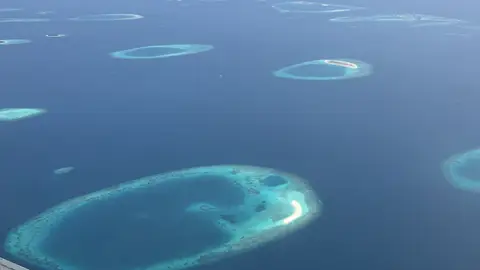 Vista de las Islas Maldivas desde el aire Vista de las Islas Maldivas desde el aire