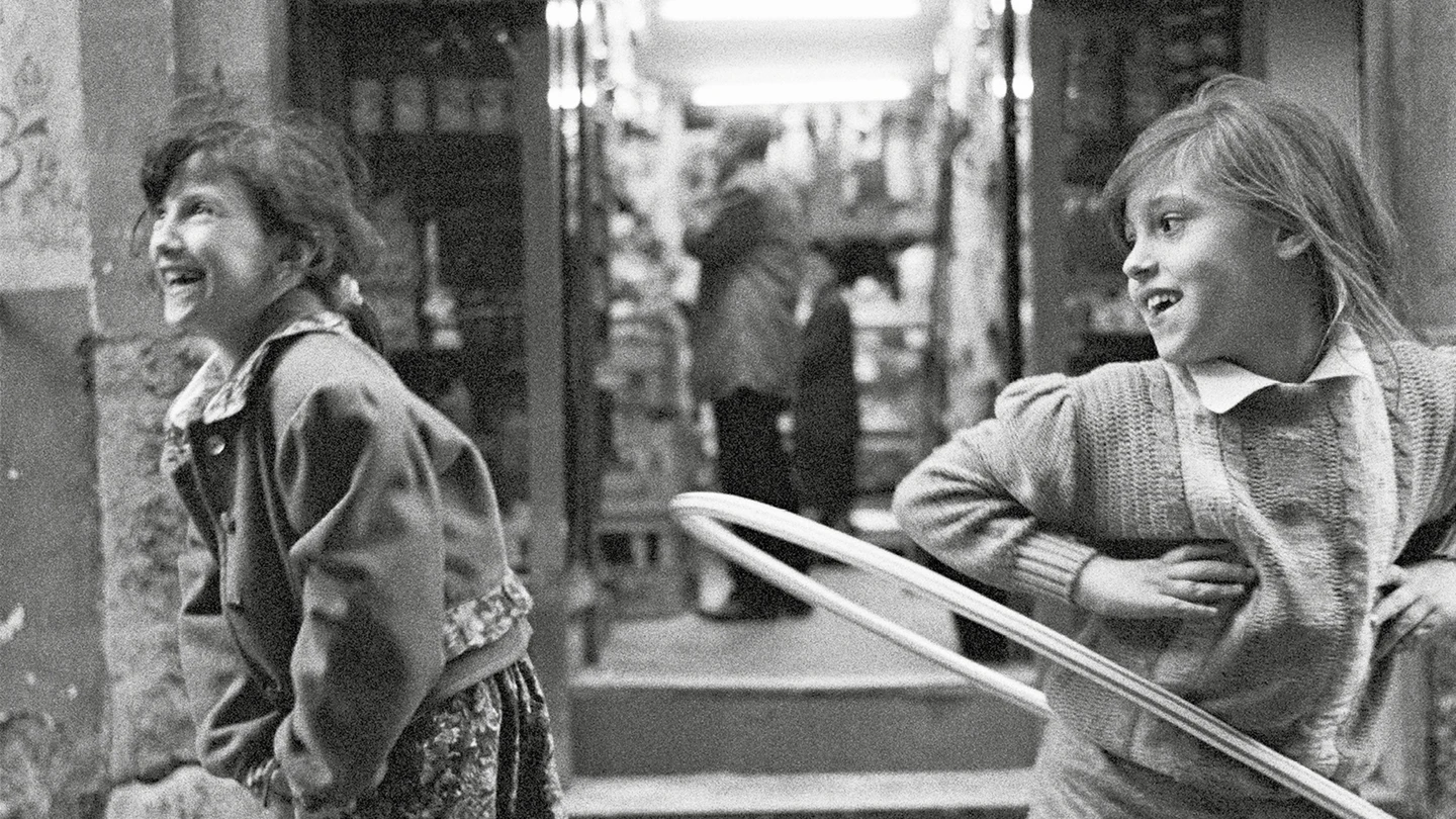 Detalle de la cubierta de 'La amiga estupenda’, de Elena Ferrante Detalle de la cubierta de 'La amiga estupenda’, de Elena Ferrante