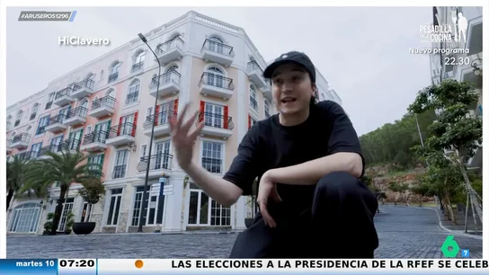 Un youtuber español viaja hasta Vietnam para descubrir una ciudad fantasma de más de 150 mil millones de dólares: "Es un decorado" Un youtuber español viaja hasta Vietnam para descubrir una ciudad fantasma de más de 150 mil millones de dólares: "Es un decorado"
