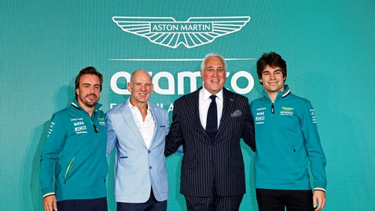Alonso, Newey, Lawrence Stroll y Lance Alonso, Newey, Lawrence Stroll y Lance