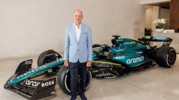 La primera imagen de Adrian Newey con Aston Martin