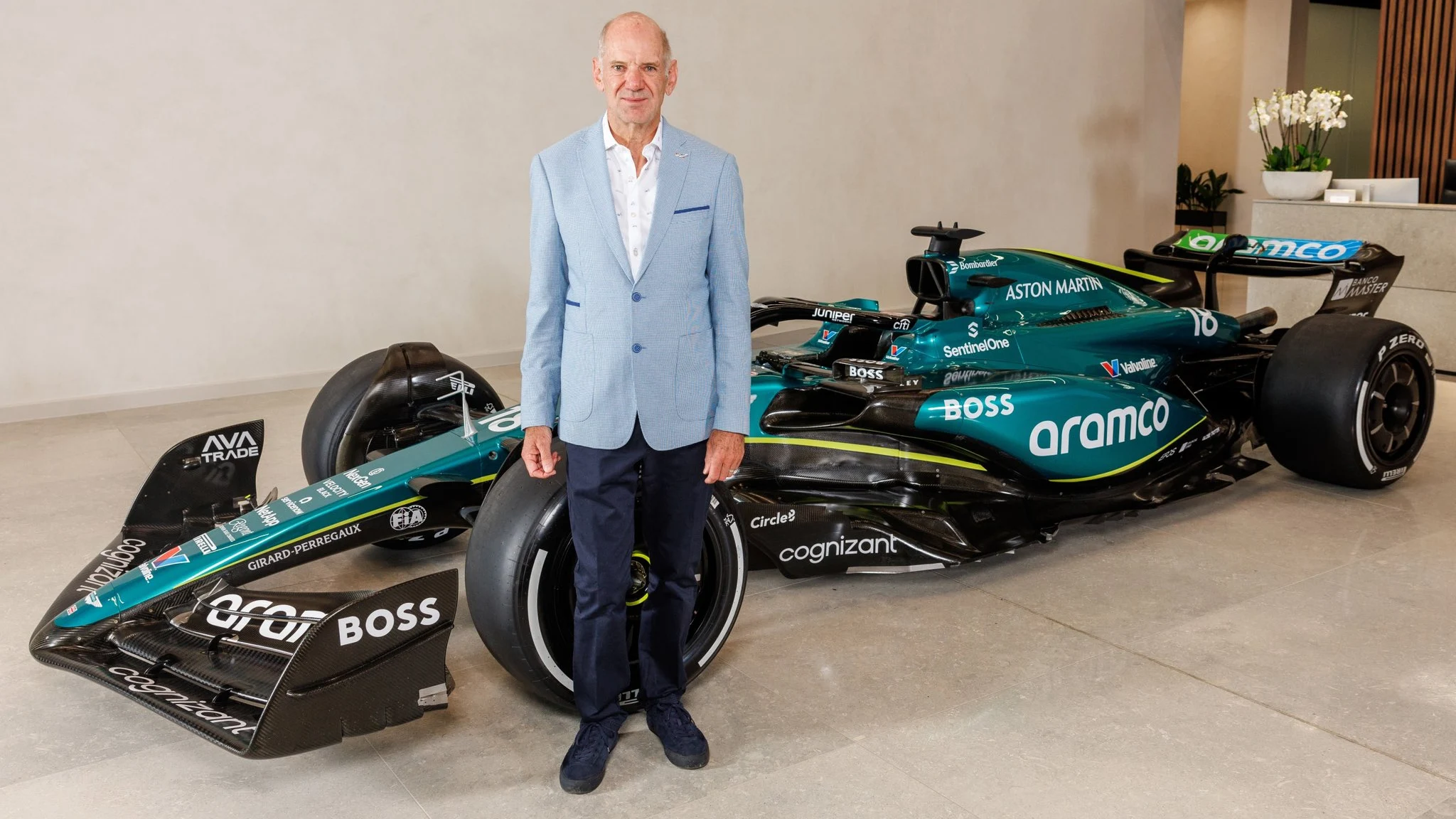 La primera imagen de Adrian Newey con Aston Martin