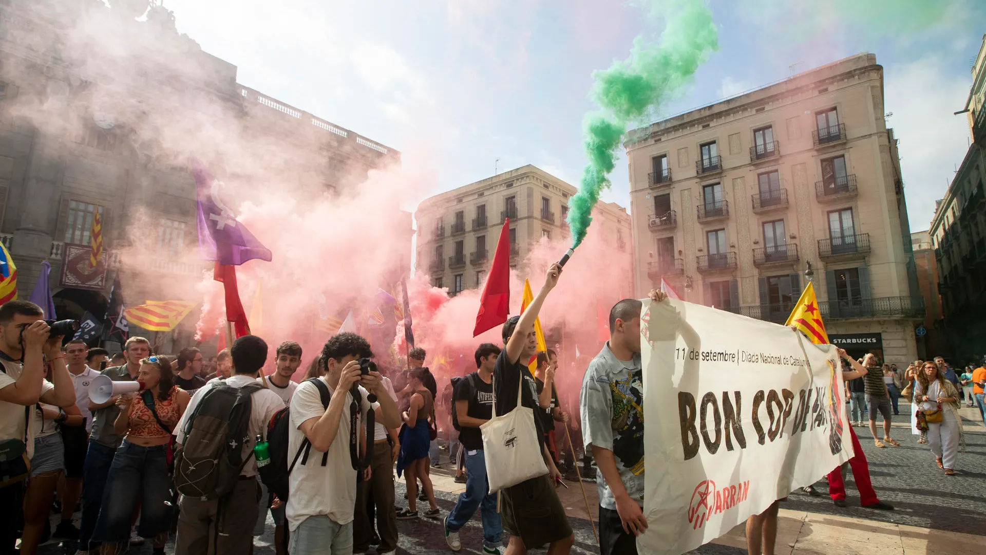 Manifestación convocada por la organización juvenil Arran, vinculada a la CUP, con motivo de la Diada del 11 de Septiembre.