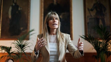 La Complutense decide no renovar la cátedra que codirige Begoña Gómez