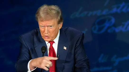 Donald Trump gesticula durante su debate contra Kamala Harris Donald Trump gesticula durante su debate contra Kamala Harris