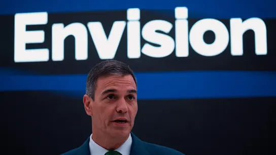 El presidente del Gobierno, Pedro Sánchez, en su reunión con el grupo Envision en Shanghái El presidente del Gobierno, Pedro Sánchez, en su reunión con el grupo Envision en Shanghái
